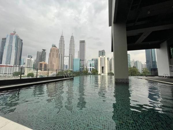 Legasi Kampung Baru by Twenty7 Apartment Kuala Lumpur Bagian luar foto